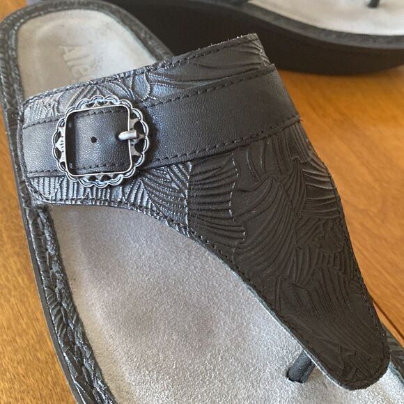 Alegria  sandals  - Picture 5 of 8